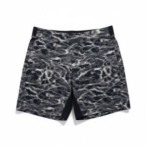 Lululemon Men’s THE Short Size XL Pixel Camouflage Print Black Gray